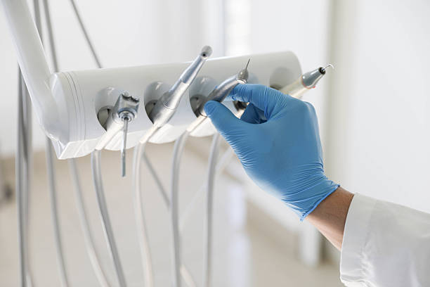 Professional Emergency Dentist technician working in Pratt, KS